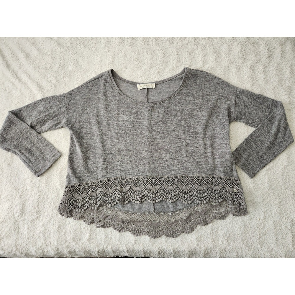 Abercrombie & Fitch Gray Crochet Lace Hem Long Sleeve Top Sweater Women's Sz M